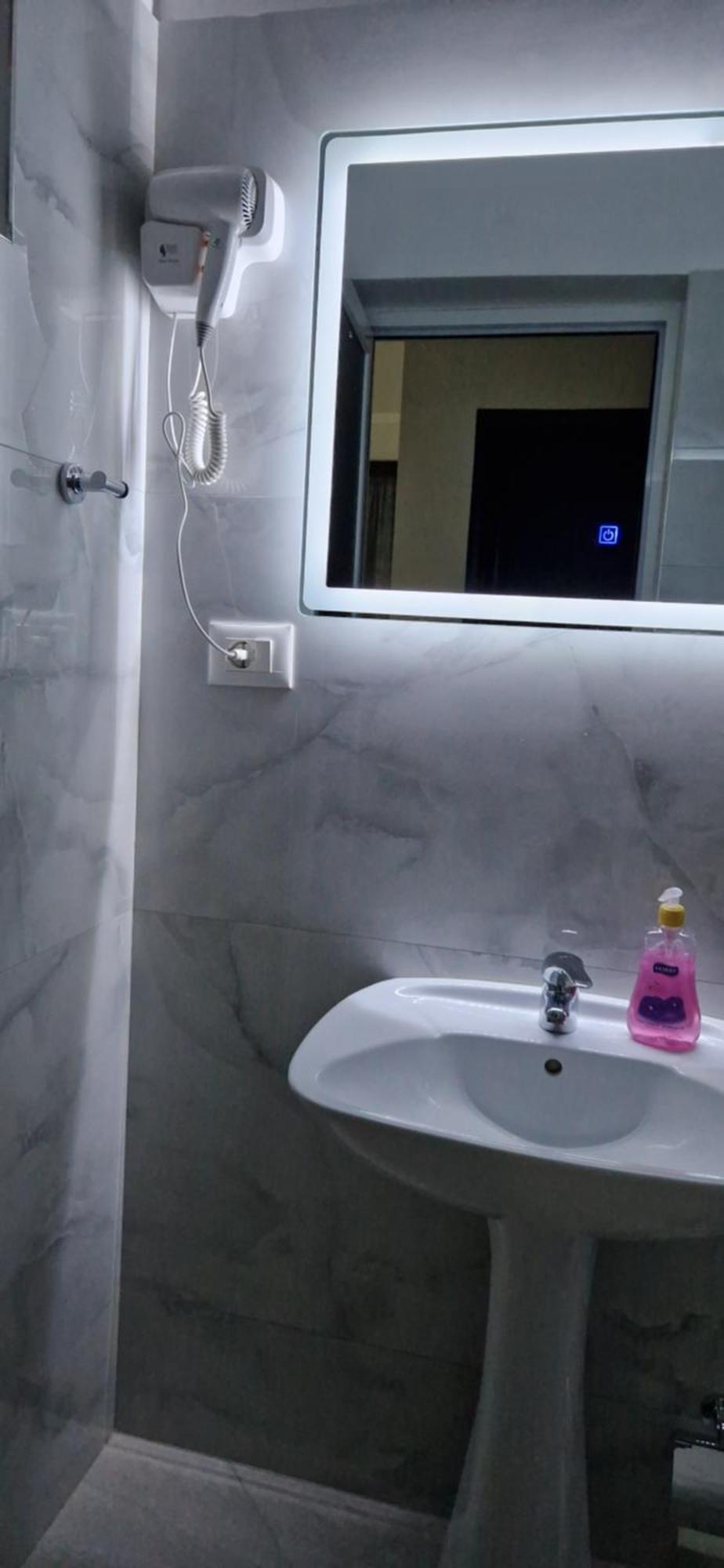 Sala Apartment'S Sarande Luaran gambar